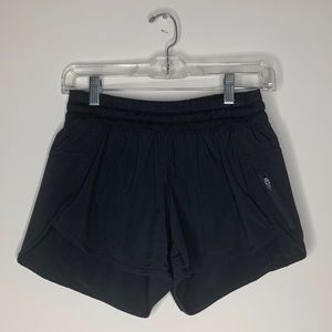 Lululemon Athletica Tracker Short V 4" Black